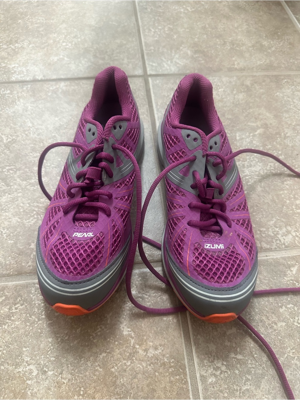 Pearl Izumi Women’s Magenta Athletic Running Shoes with Gray Accents